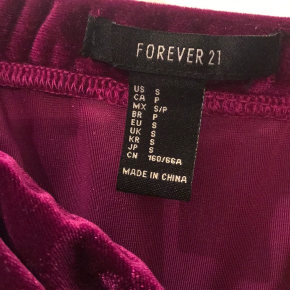 Forever 21 fuchsia ruffle mini skirt size S - Picture 6 of 6